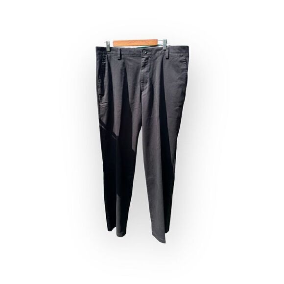NWOT Dockers men’s classic fit black trousers size 38x34 - Picture 1 of 9